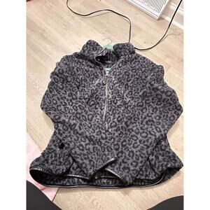 Torrid Leopard Sherpa Pullover Size 0 Plus Size Cozy Fleece